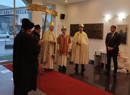 Ravenski koledniki in župan  dr. Tomaž Rožen